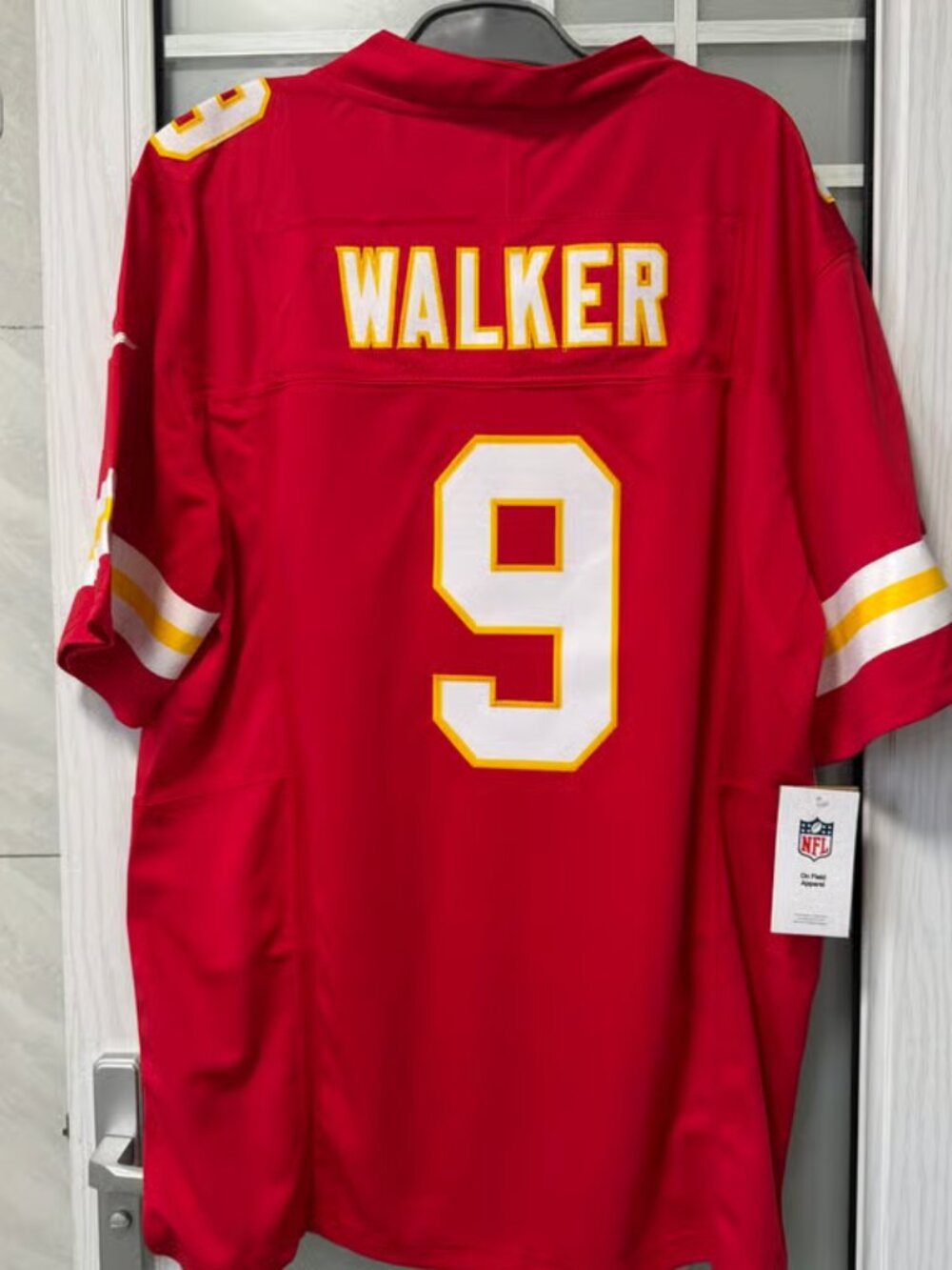 Kenneth Walker III Red 9 Jersey Vapor Stitched